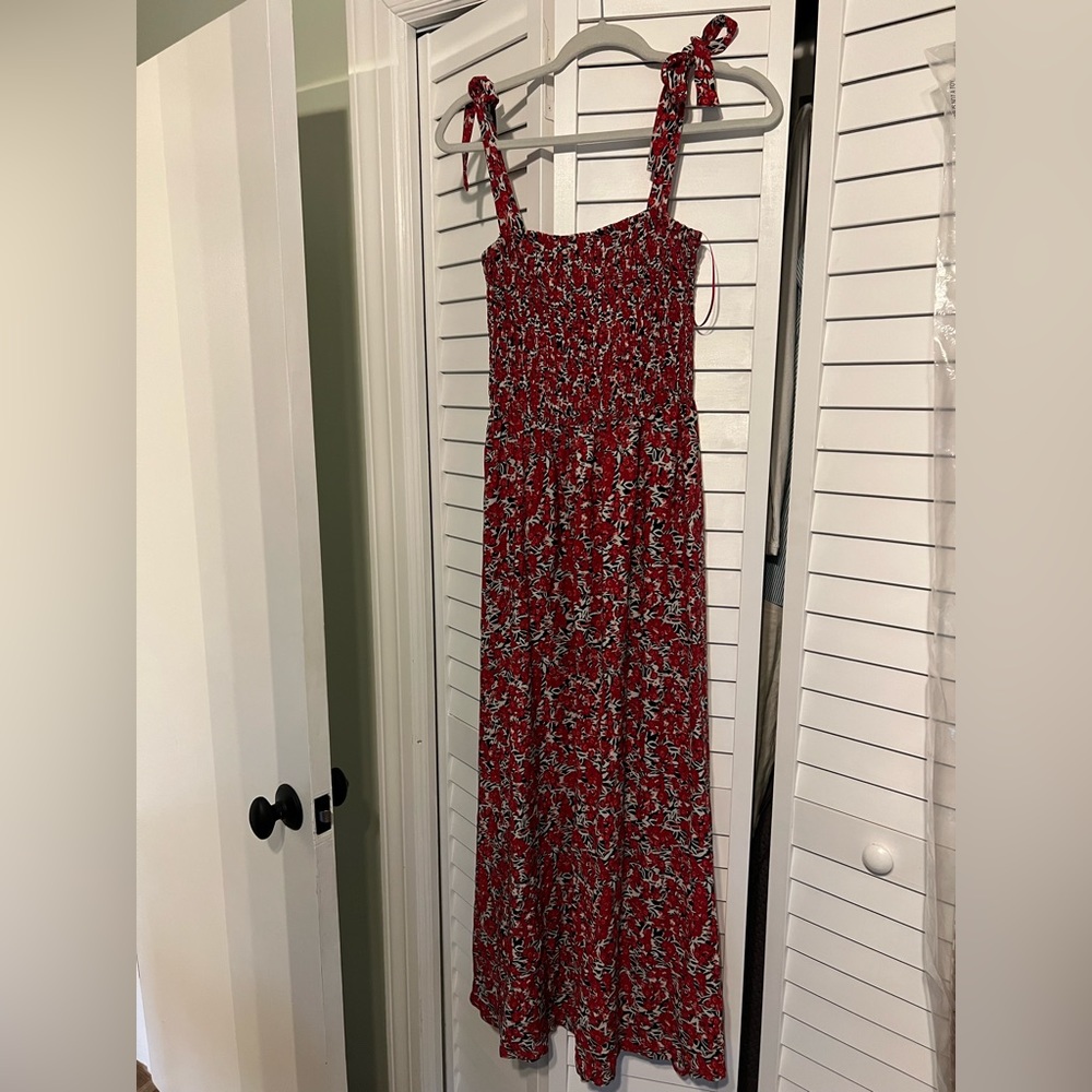 Brand new BB Dakota dress size SM